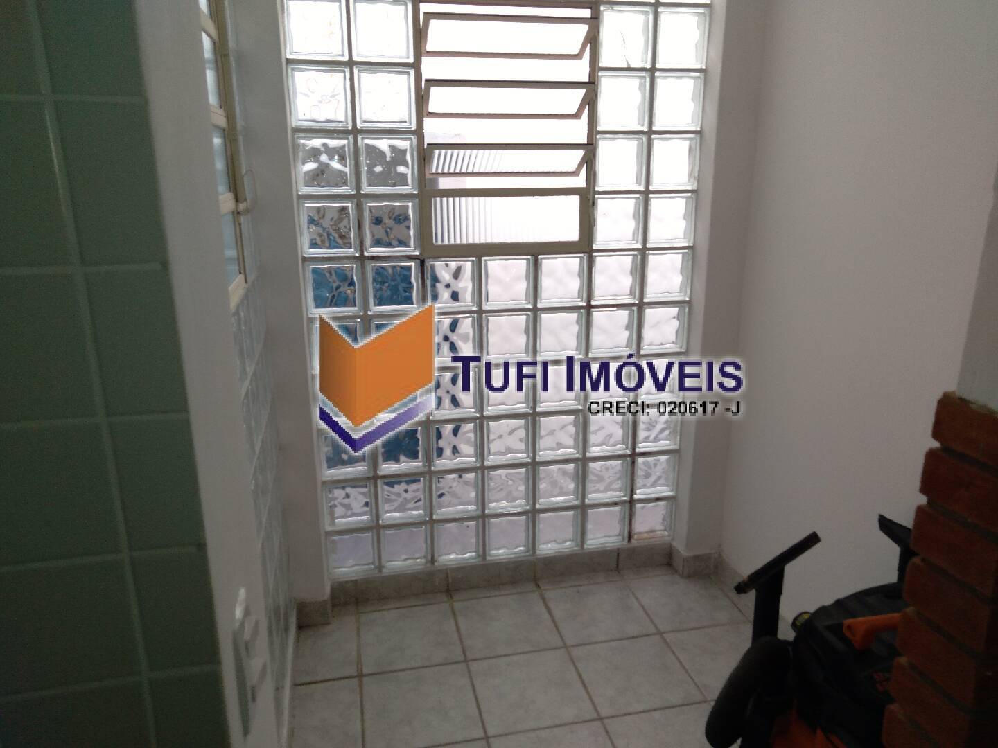 Casa para alugar com 2 quartos, 180m² - Foto 17