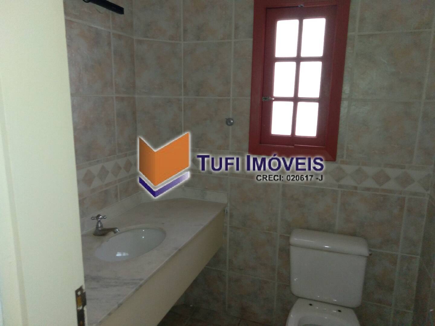 Casa para alugar com 2 quartos, 180m² - Foto 19