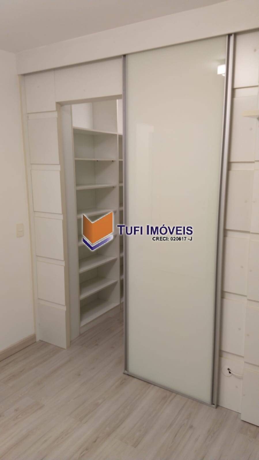 Apartamento à venda com 2 quartos, 68m² - Foto 27