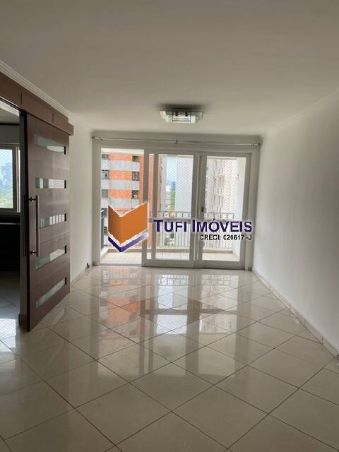 Apartamento à venda com 3 quartos, 107m² - Foto 8