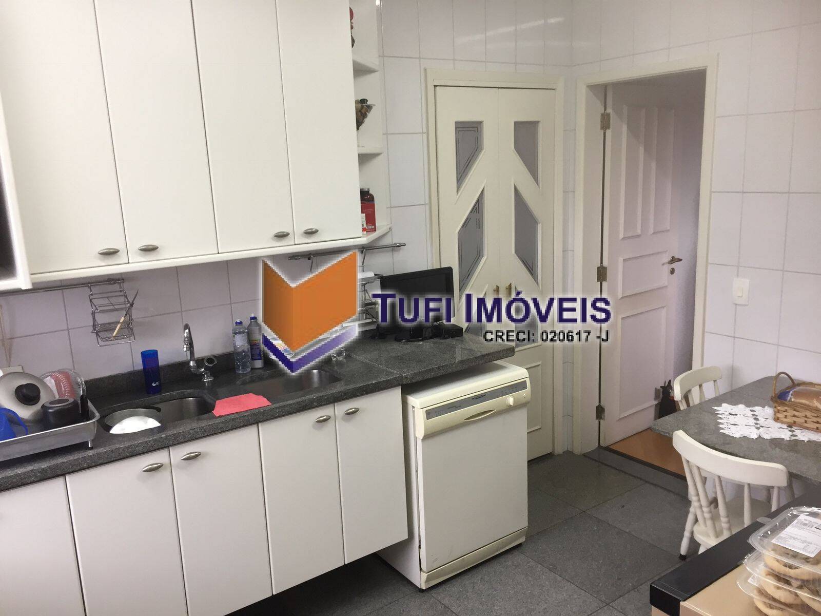 Apartamento à venda com 4 quartos, 200m² - Foto 17