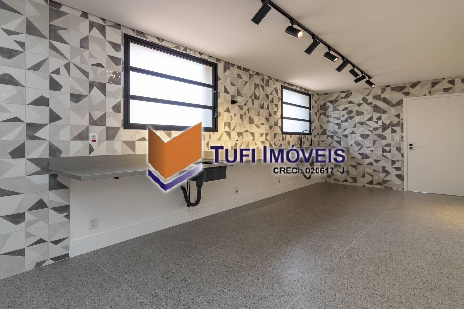 Apartamento à venda com 3 quartos, 212m² - Foto 11