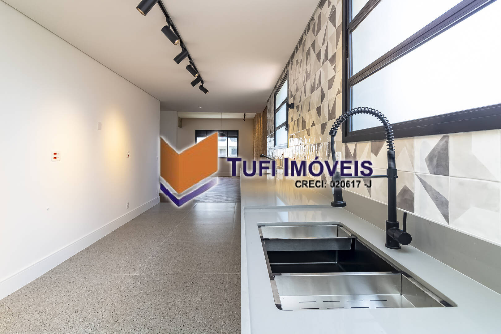 Apartamento à venda com 3 quartos, 212m² - Foto 12