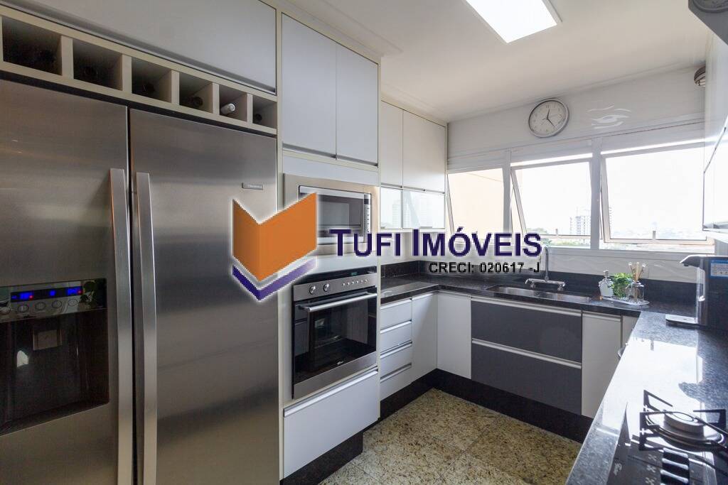 Apartamento à venda com 3 quartos, 214m² - Foto 11