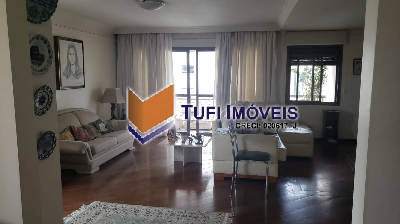 Apartamento à venda com 3 quartos, 159m² - Foto 1