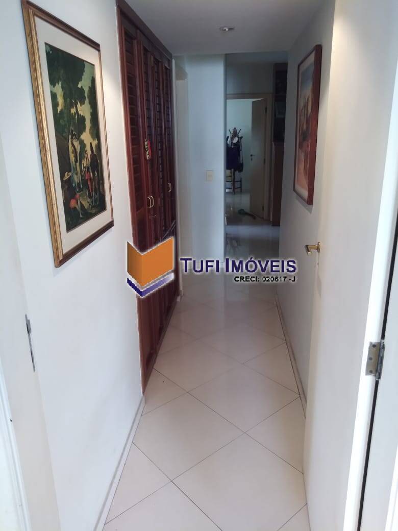 Apartamento à venda com 3 quartos, 159m² - Foto 11