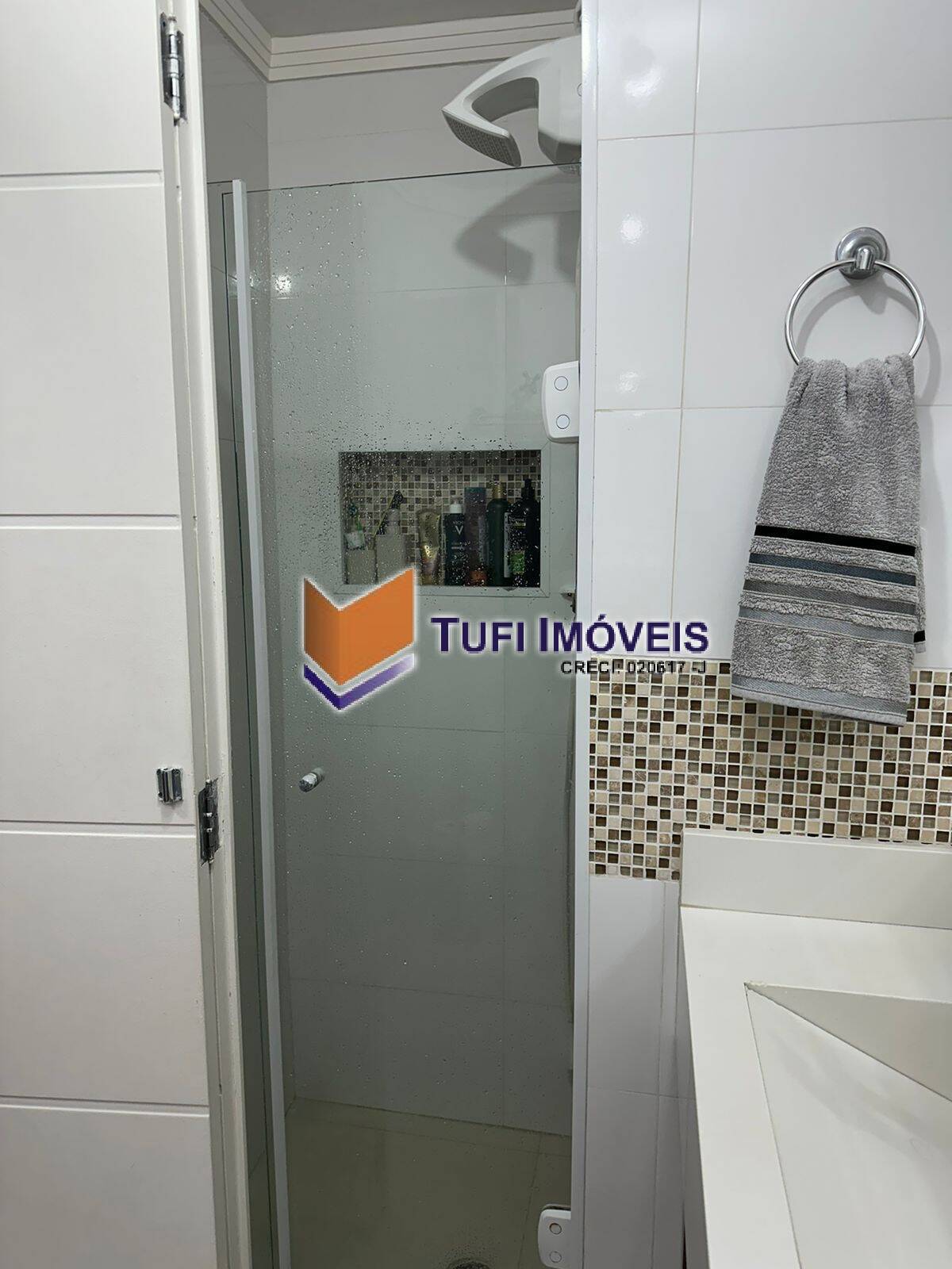 Apartamento à venda com 2 quartos, 70m² - Foto 14