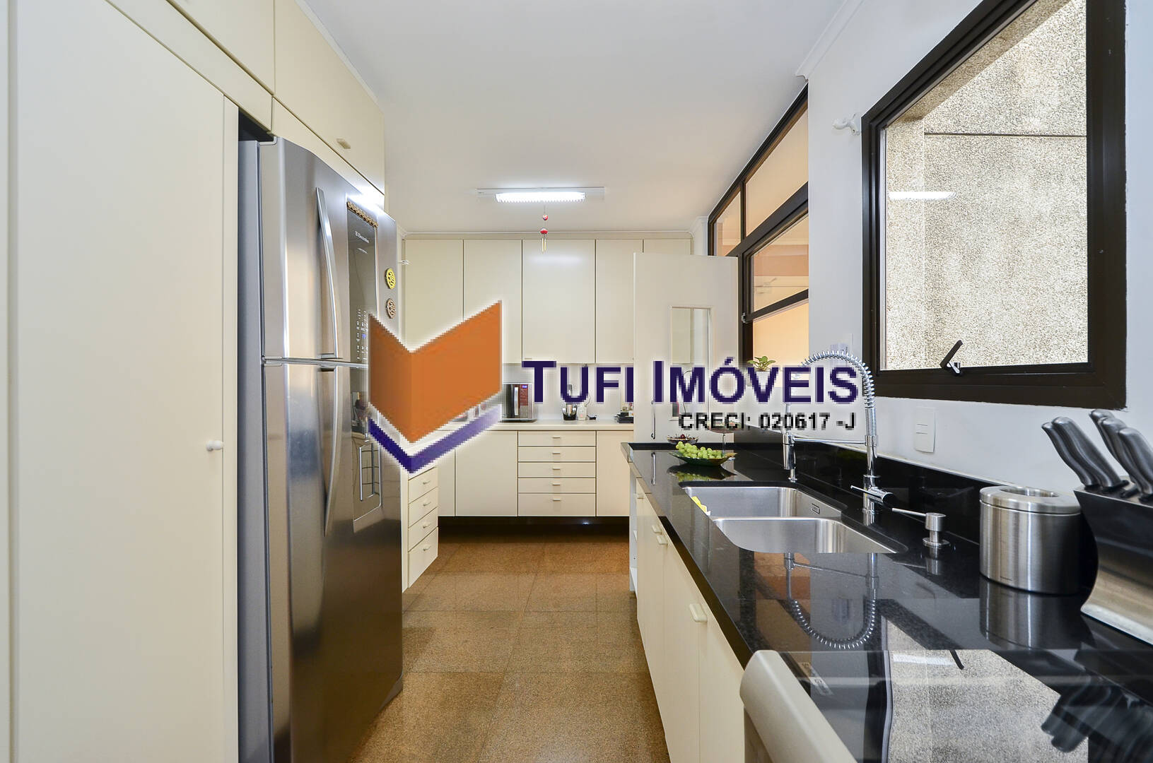 Apartamento à venda com 3 quartos, 265m² - Foto 25