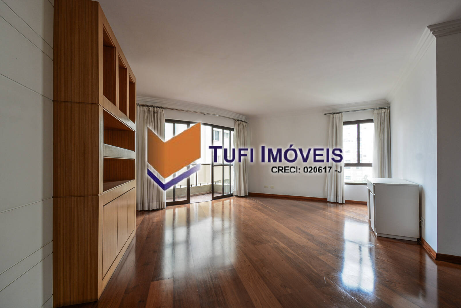 Apartamento à venda com 3 quartos, 178m² - Foto 2