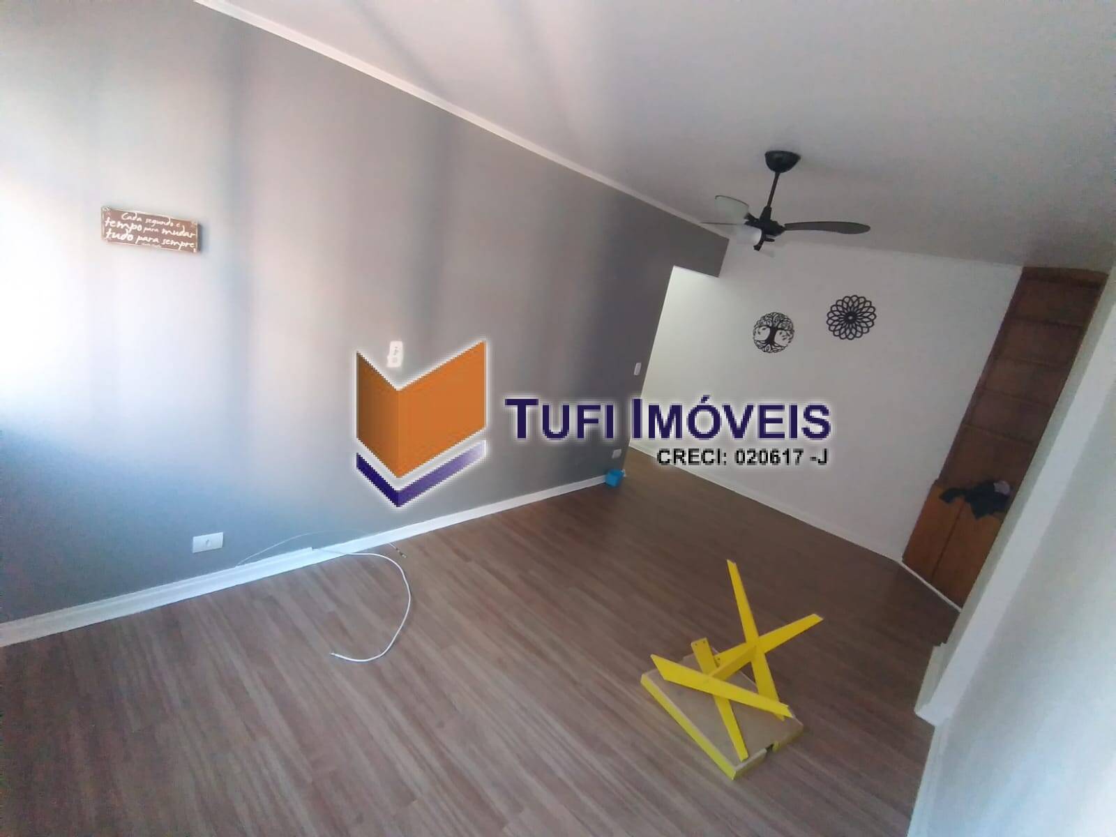 Apartamento à venda com 2 quartos, 74m² - Foto 1