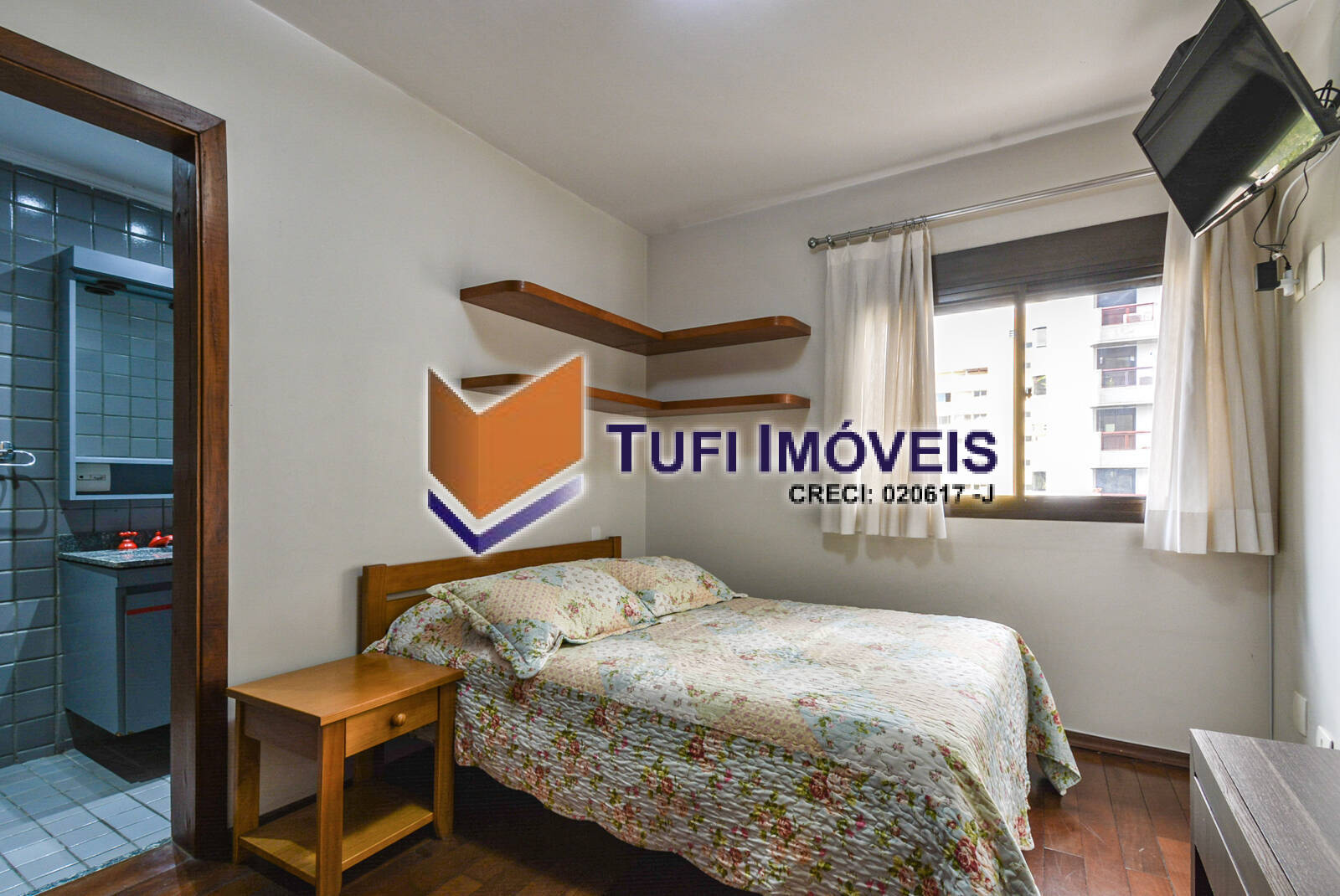 Apartamento à venda com 3 quartos, 193m² - Foto 4