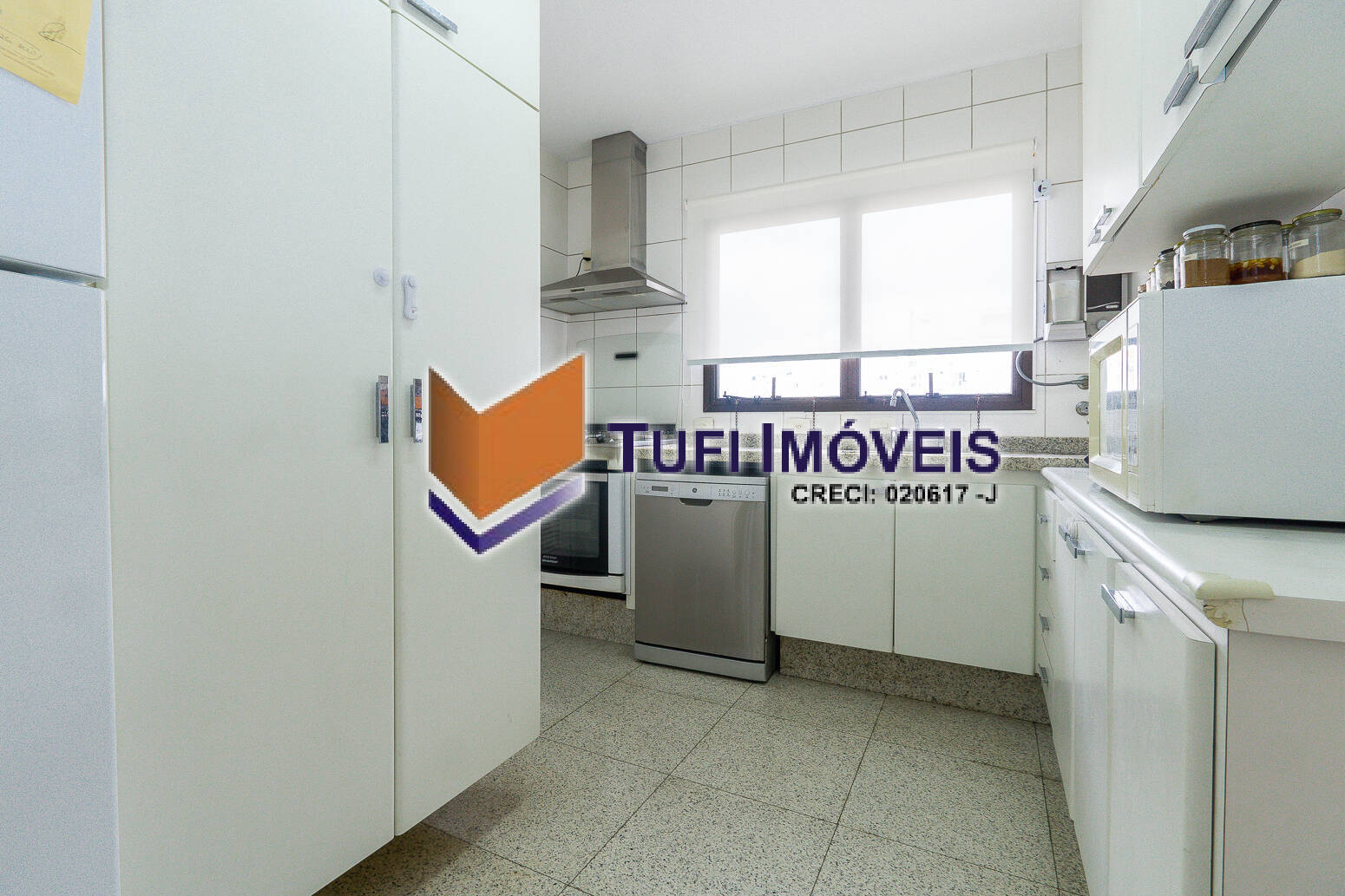 Apartamento à venda com 4 quartos, 201m² - Foto 8