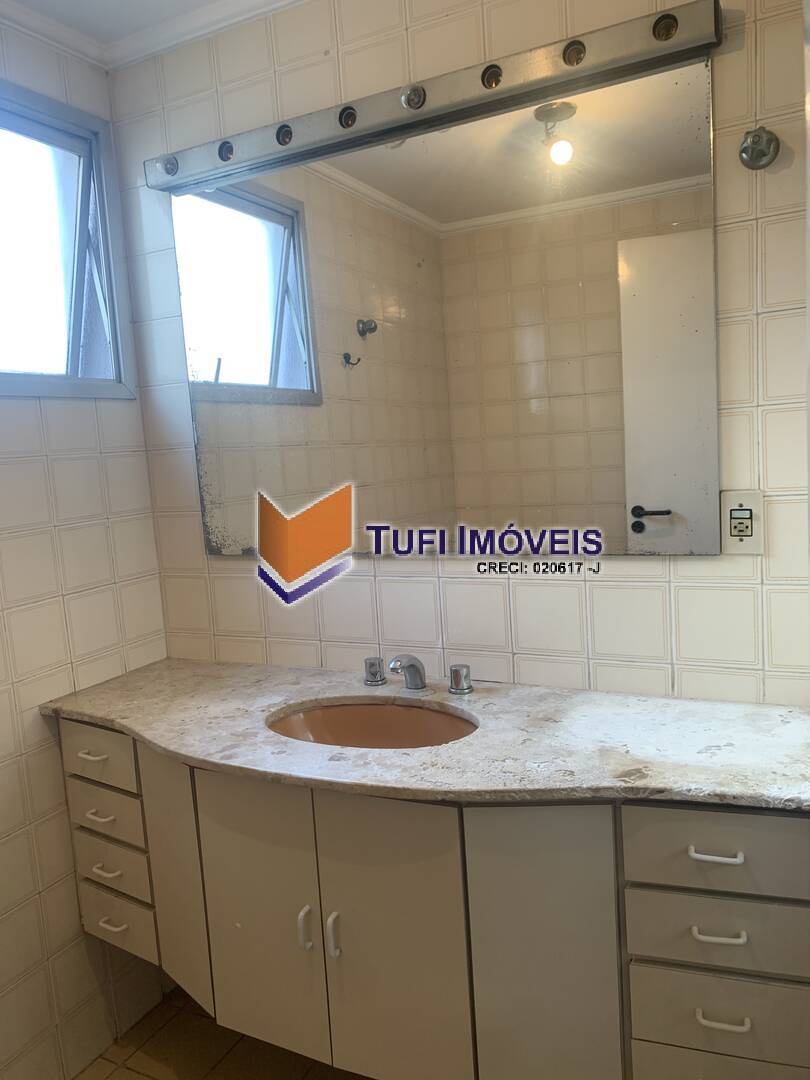 Apartamento para alugar com 1 quarto, 45m² - Foto 11