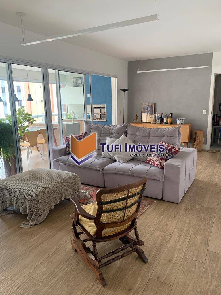 Apartamento à venda com 3 quartos, 140m² - Foto 1