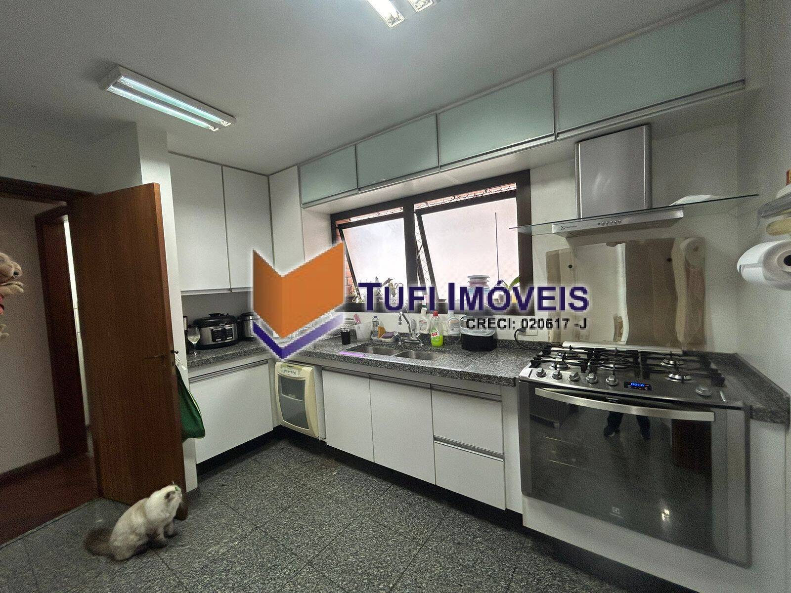 Apartamento à venda com 4 quartos, 290m² - Foto 11