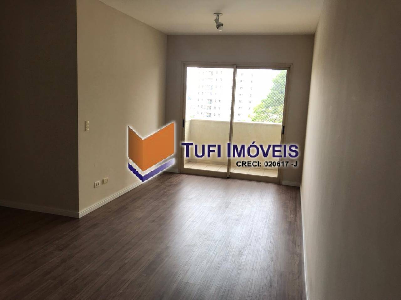 Apartamento à venda com 3 quartos, 85m² - Foto 1