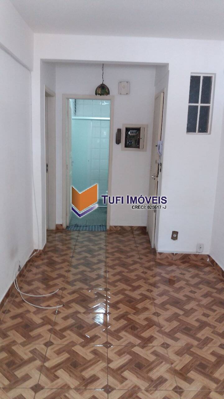 Apartamento à venda com 2 quartos, 67m² - Foto 4