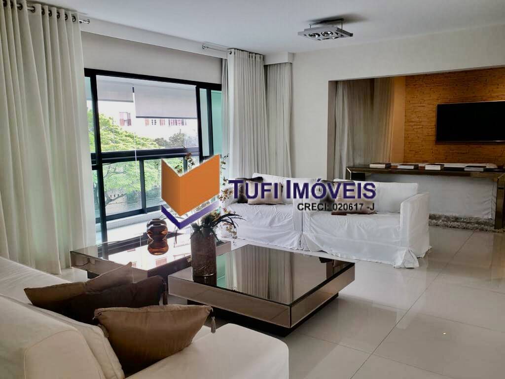 Apartamento à venda com 3 quartos, 231m² - Foto 1