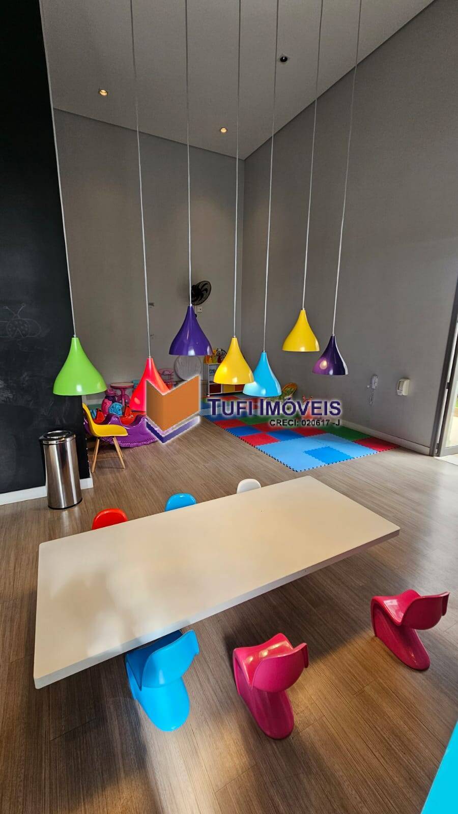 Apartamento à venda com 2 quartos, 69m² - Foto 27