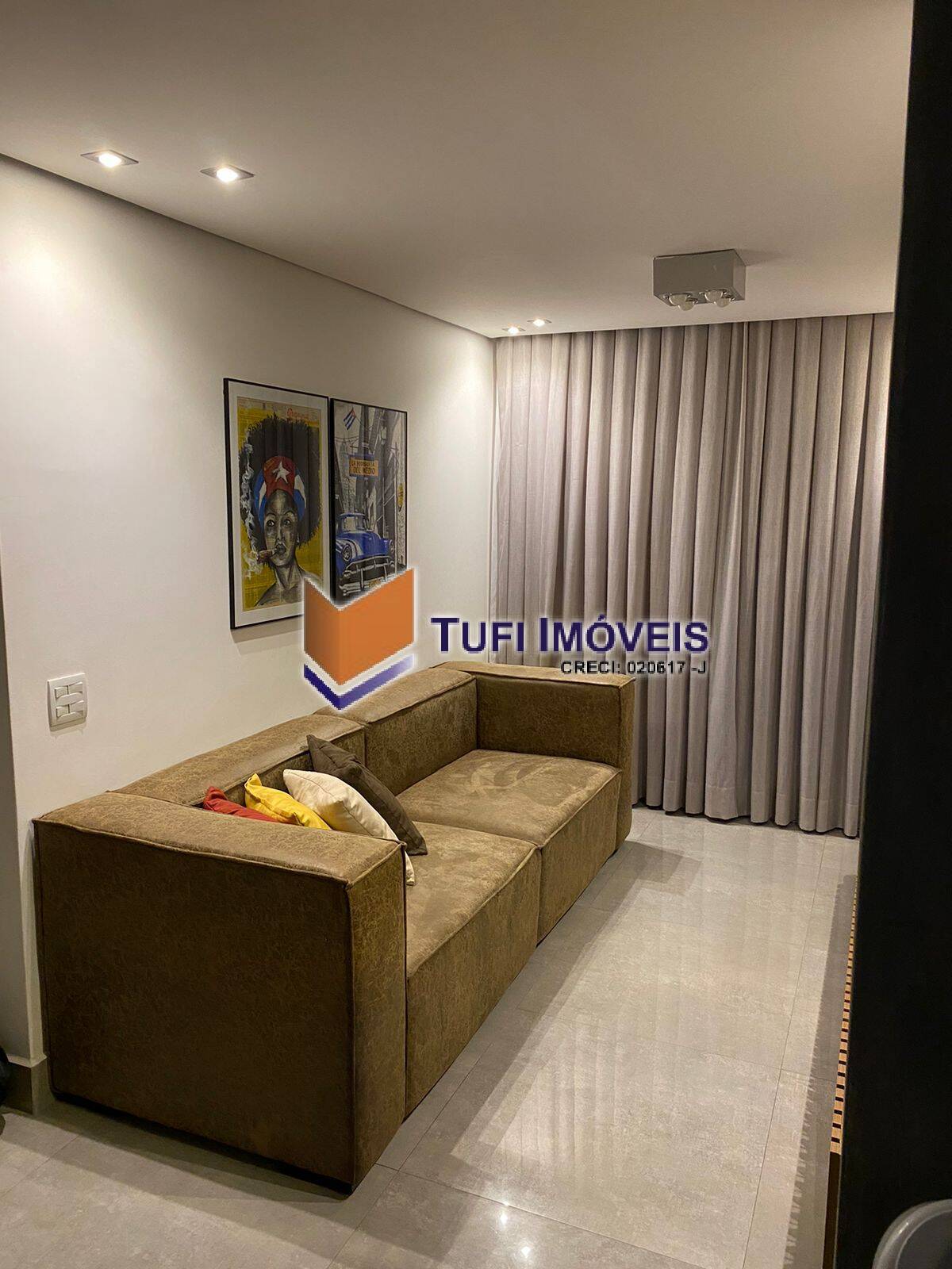 Apartamento à venda com 2 quartos, 67m² - Foto 3