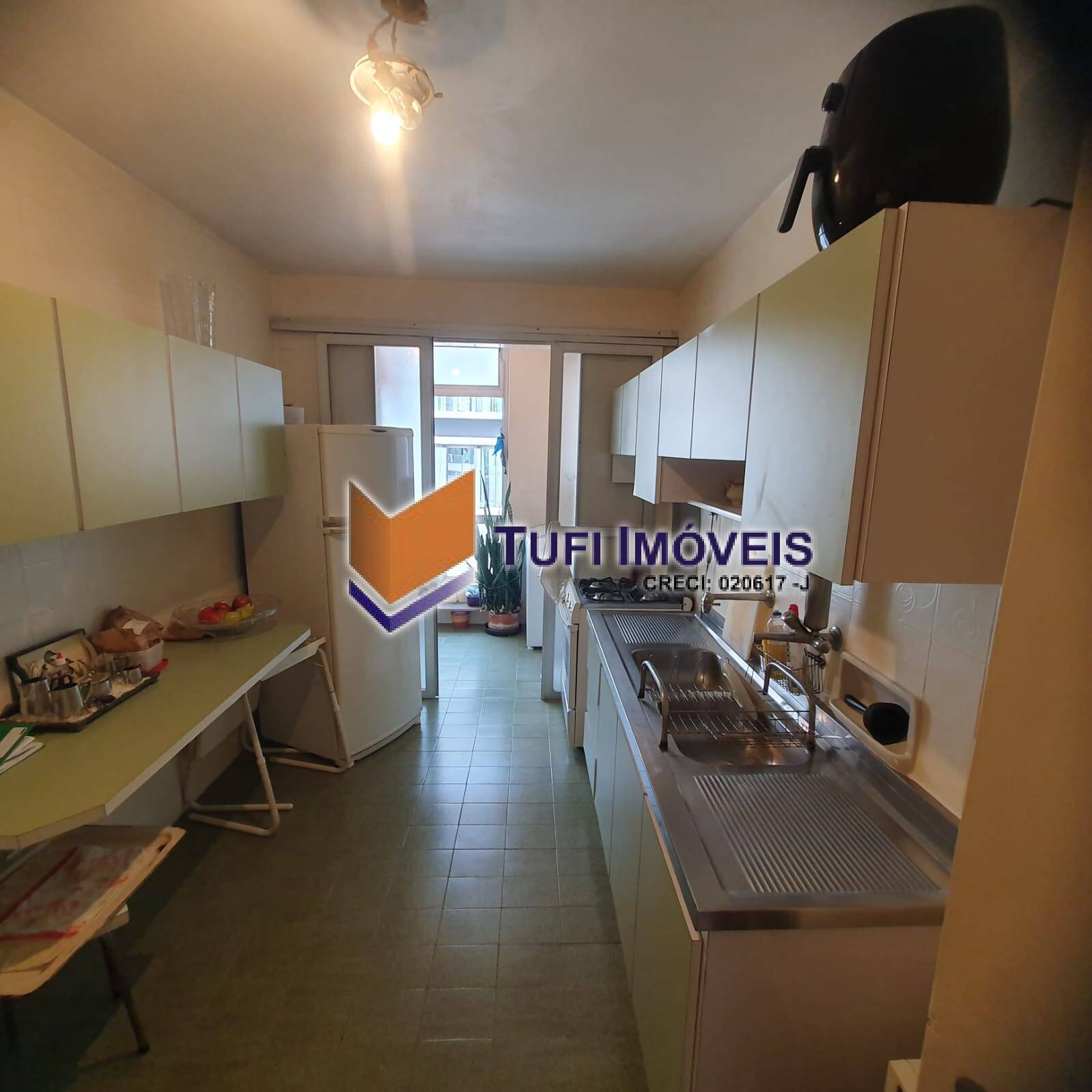 Apartamento à venda com 2 quartos, 137m² - Foto 13