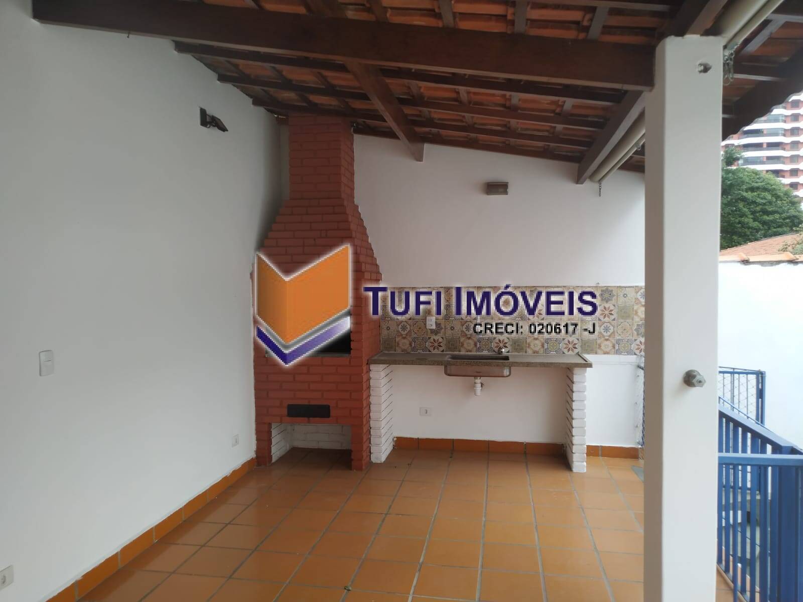 Casa para alugar com 2 quartos, 180m² - Foto 25