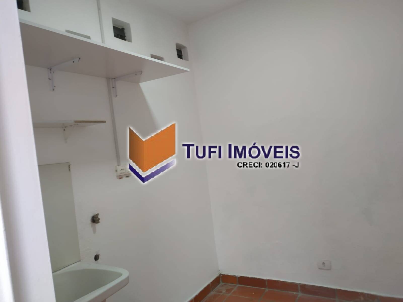 Casa para alugar com 2 quartos, 180m² - Foto 30