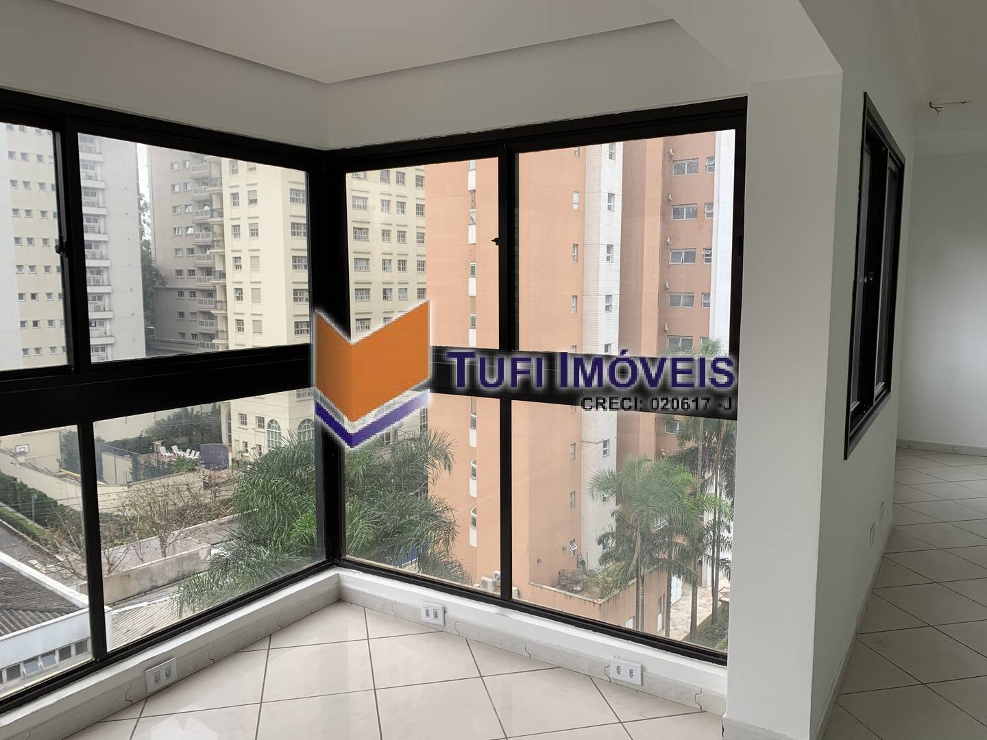 Apartamento à venda com 3 quartos, 127m² - Foto 4