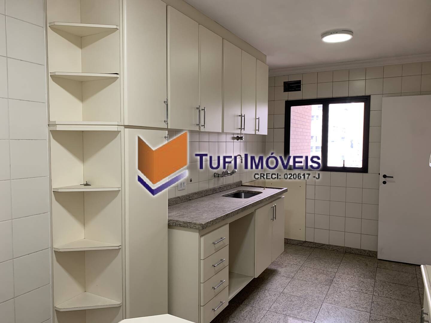 Apartamento à venda com 3 quartos, 127m² - Foto 7