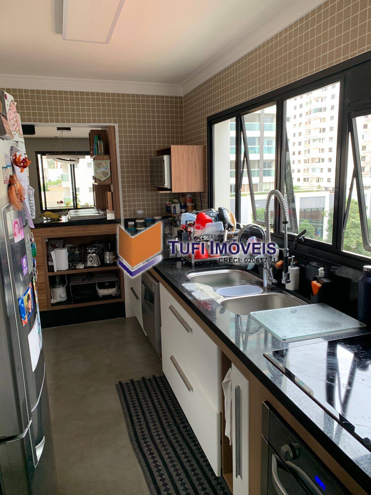 Apartamento à venda com 3 quartos, 150m² - Foto 4