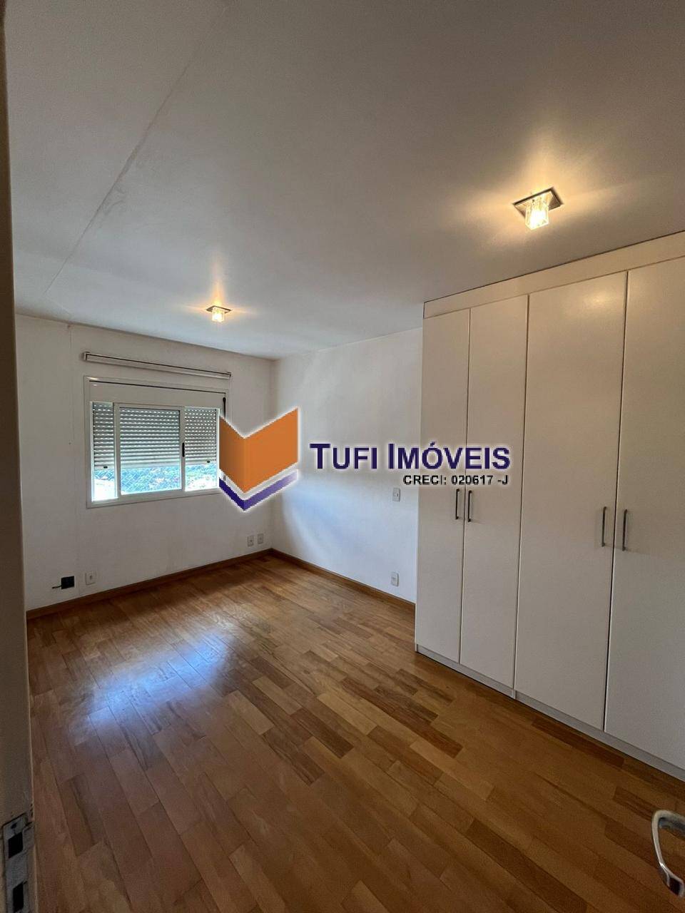 Apartamento à venda com 2 quartos, 70m² - Foto 12