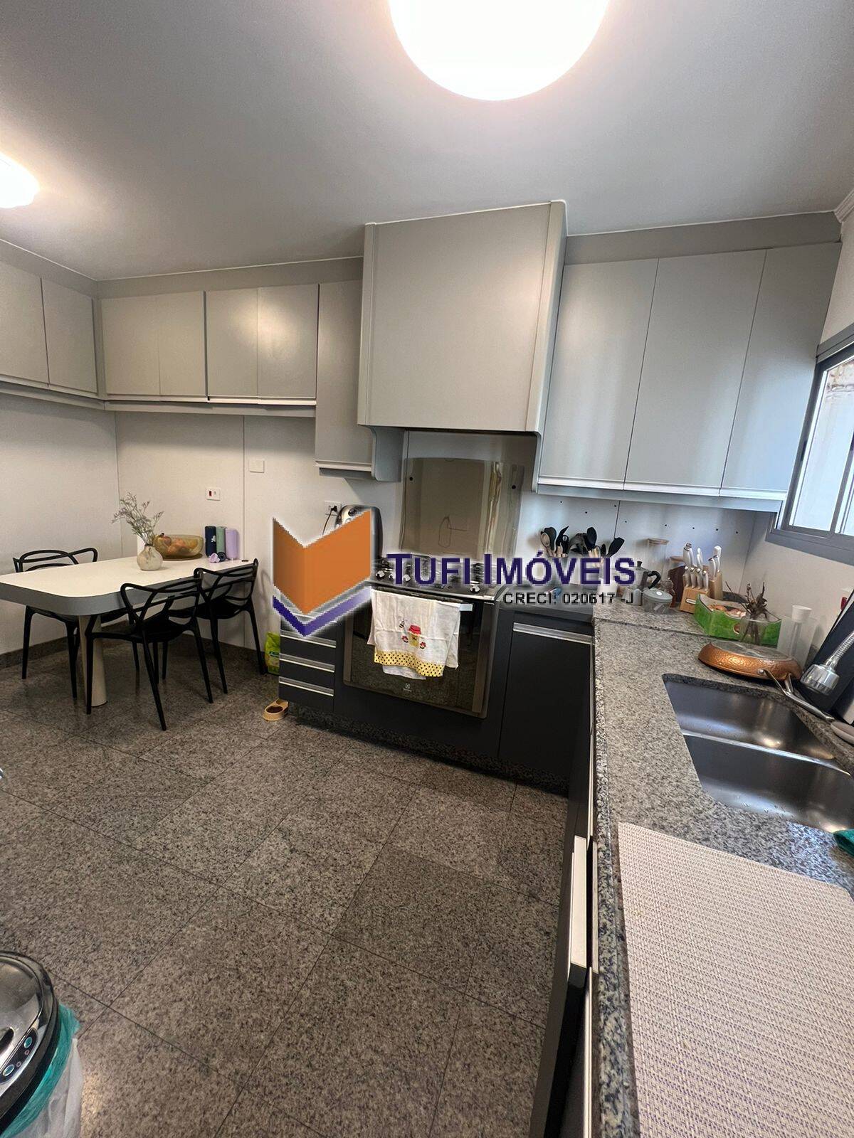 Apartamento à venda com 4 quartos, 200m² - Foto 9