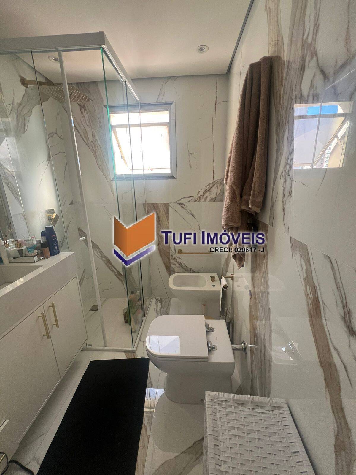 Apartamento à venda com 4 quartos, 200m² - Foto 18