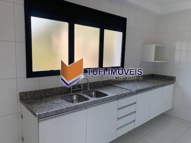 Apartamento para alugar com 3 quartos, 130m² - Foto 14