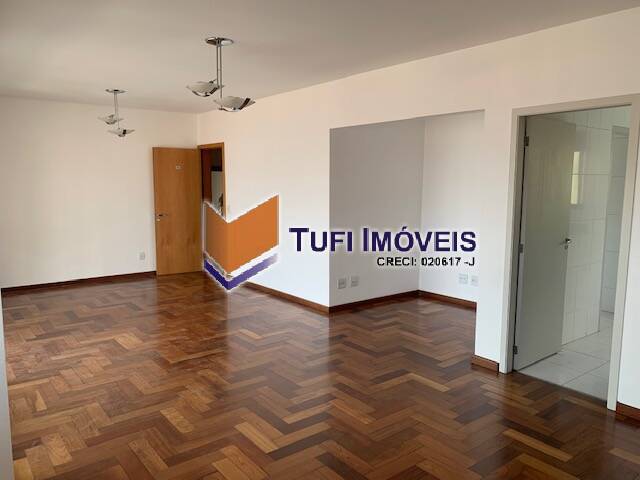 Apartamento para alugar com 3 quartos, 130m² - Foto 12