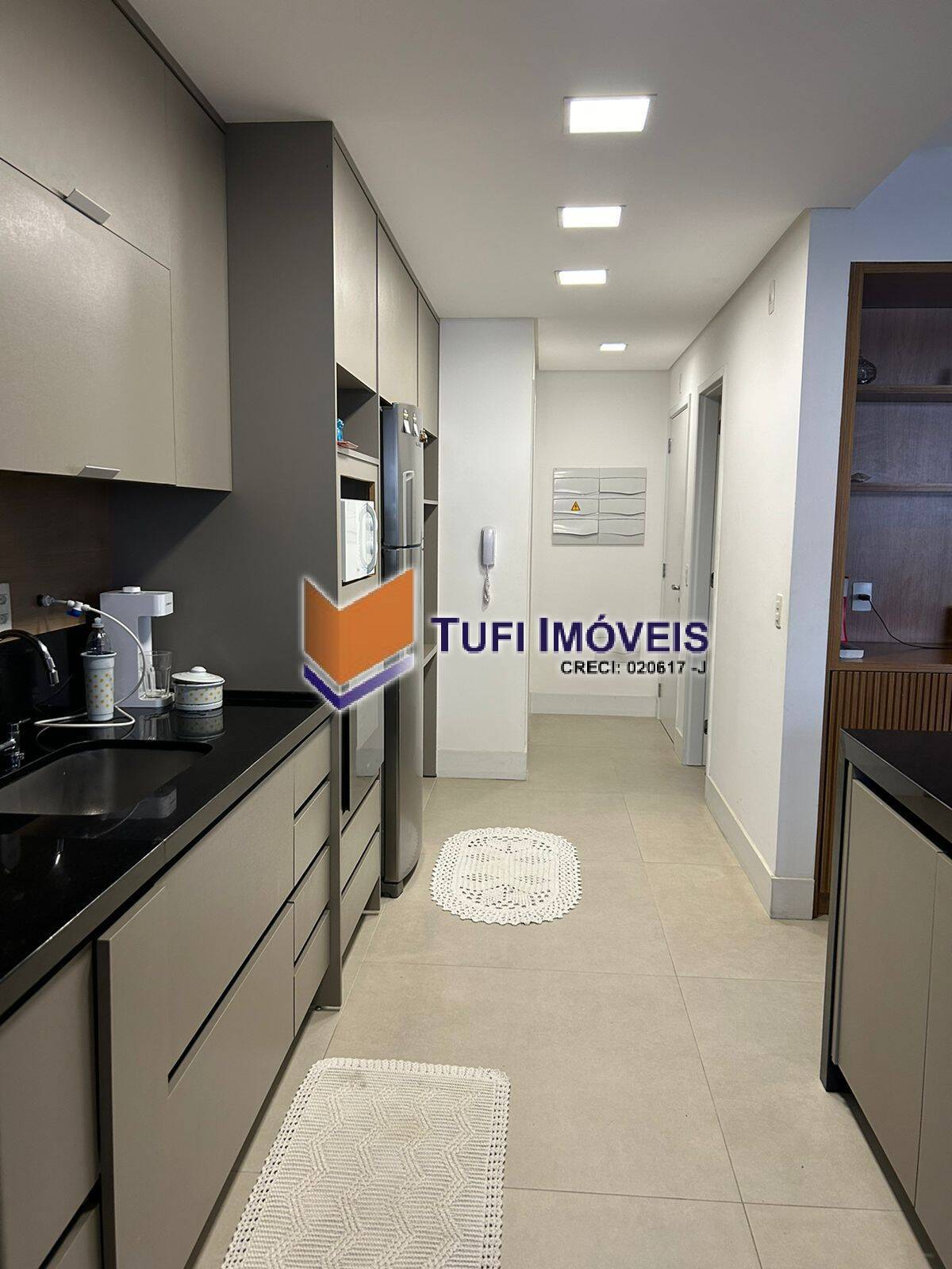 Apartamento à venda com 3 quartos, 131m² - Foto 13