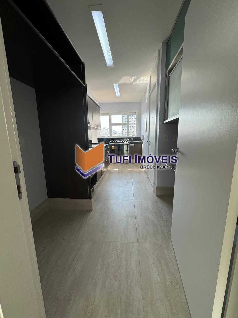 Apartamento para alugar com 2 quartos, 117m² - Foto 16