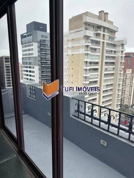 Apartamento à venda com 3 quartos, 240m² - Foto 5