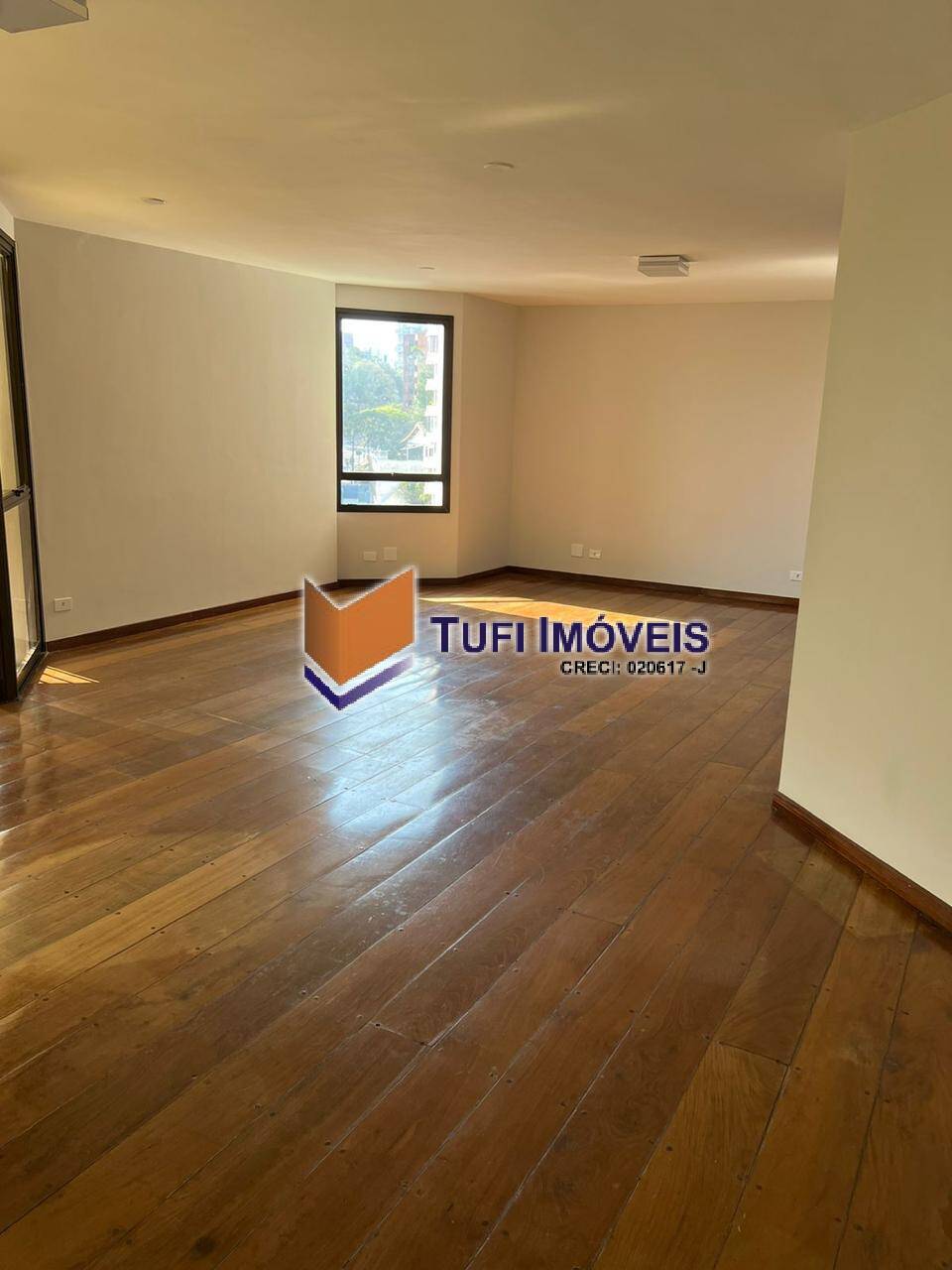 Apartamento à venda com 4 quartos, 185m² - Foto 2