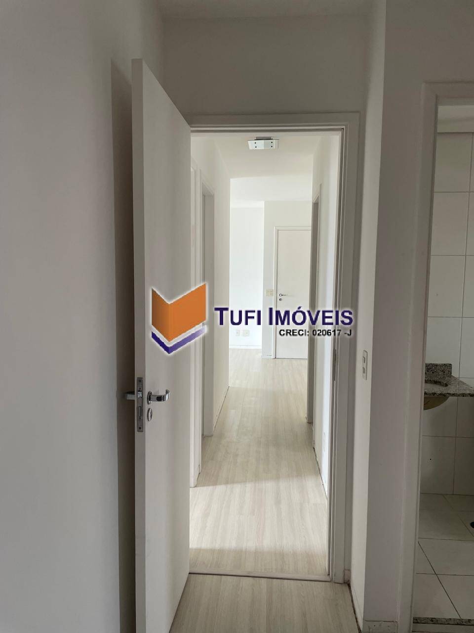 Apartamento para alugar com 3 quartos, 85m² - Foto 12