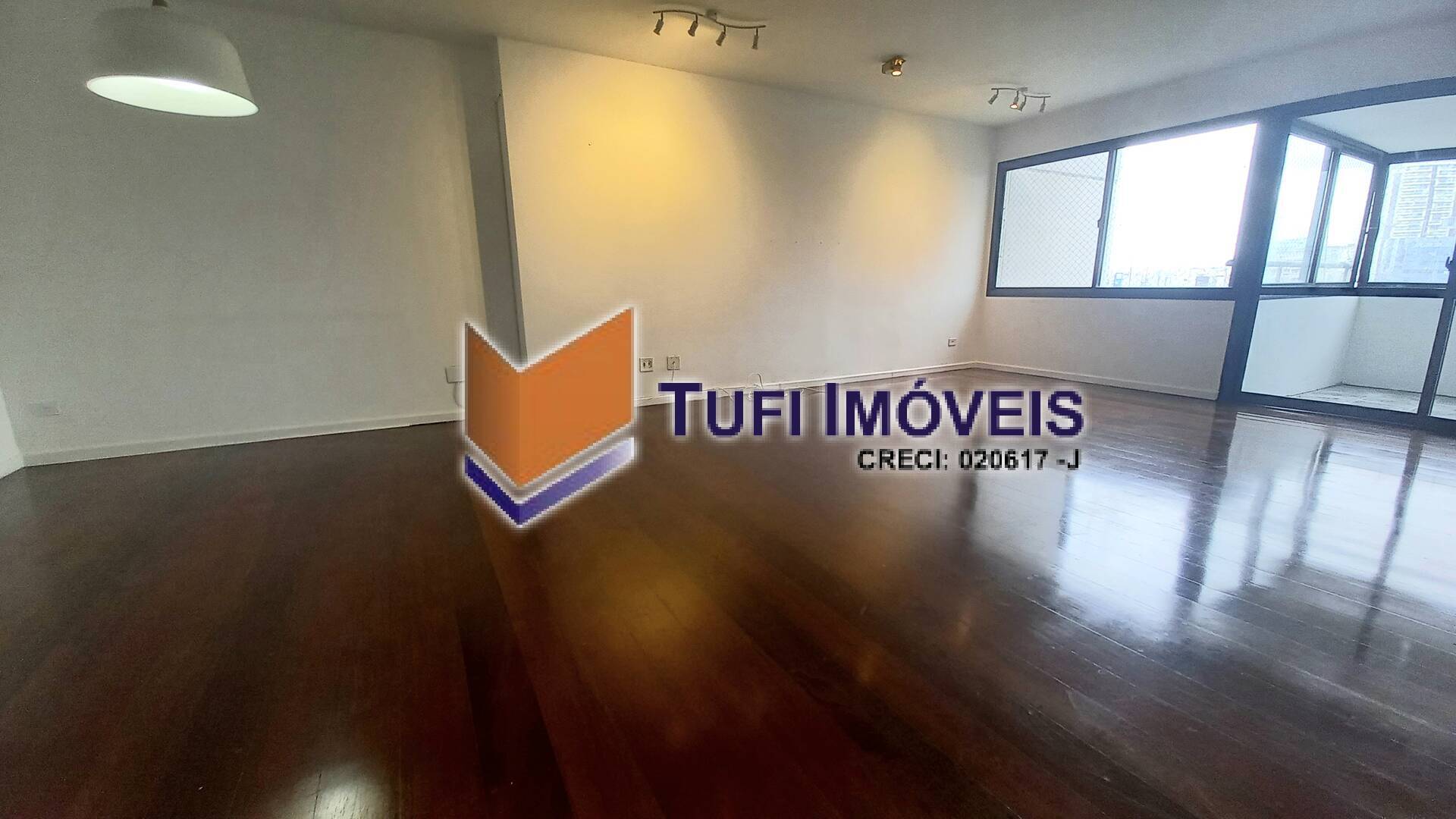 Apartamento para alugar com 3 quartos, 200m² - Foto 3