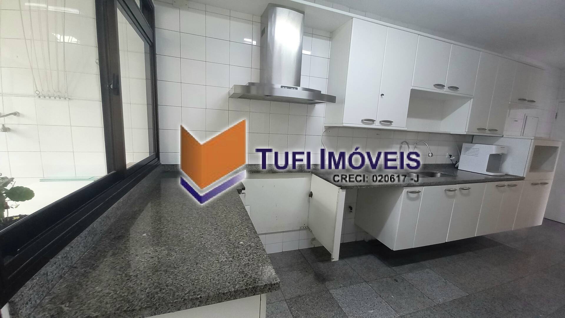 Apartamento para alugar com 3 quartos, 200m² - Foto 39