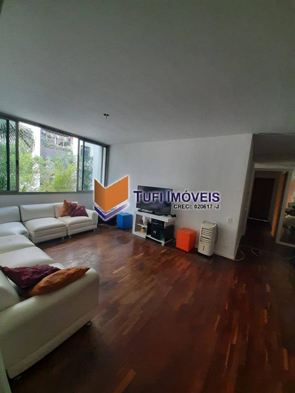 Apartamento à venda com 3 quartos, 128m² - Foto 2