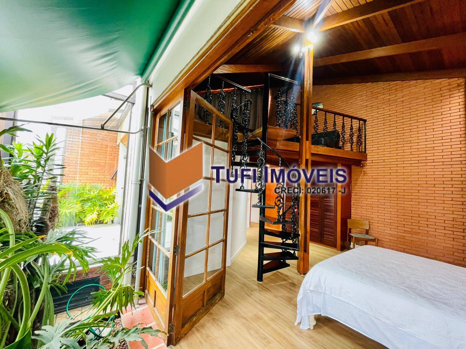 Apartamento para alugar com 2 quartos, 200m² - Foto 12