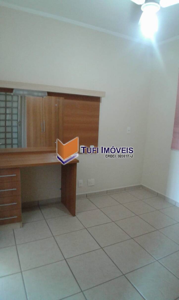 Casa à venda com 4 quartos, 250m² - Foto 14