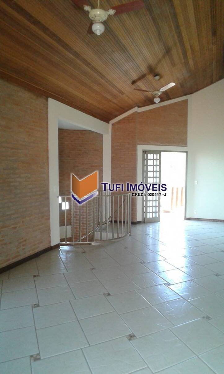 Casa à venda com 4 quartos, 250m² - Foto 13